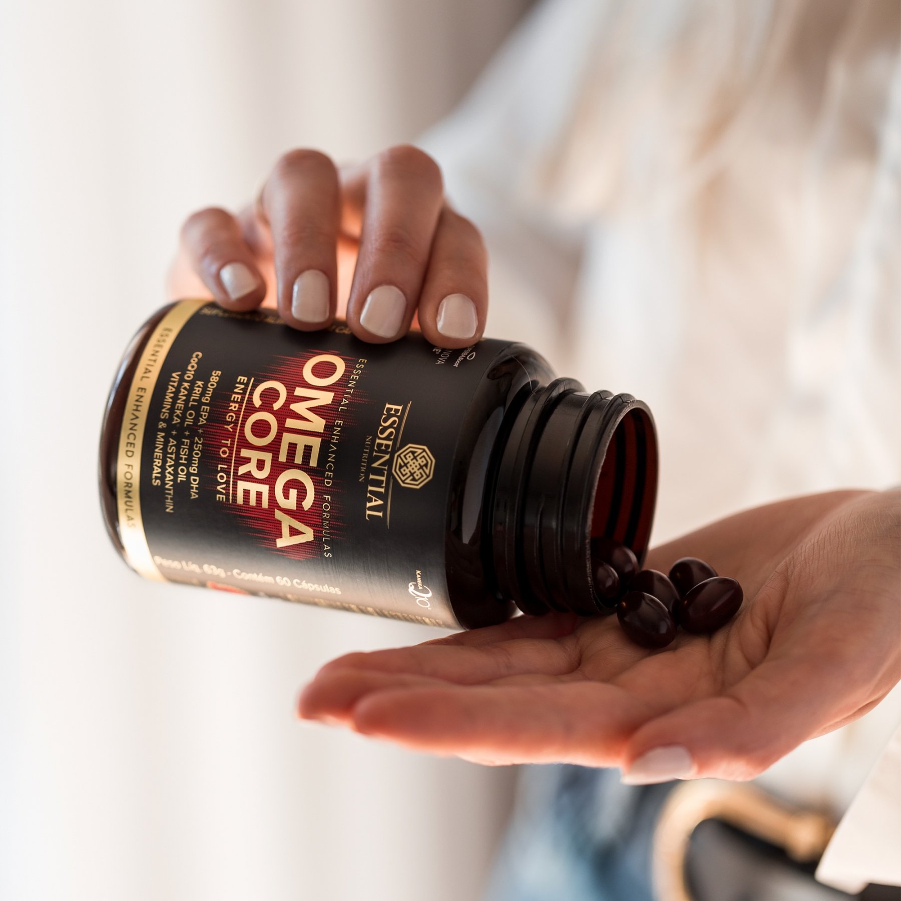 Omega Core 60 caps. Ômega 3 + nutrientes Essential Nutrition